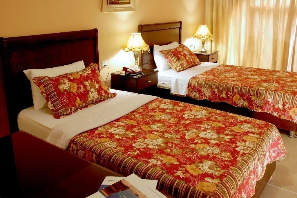 Фото Jardaneh Hotel