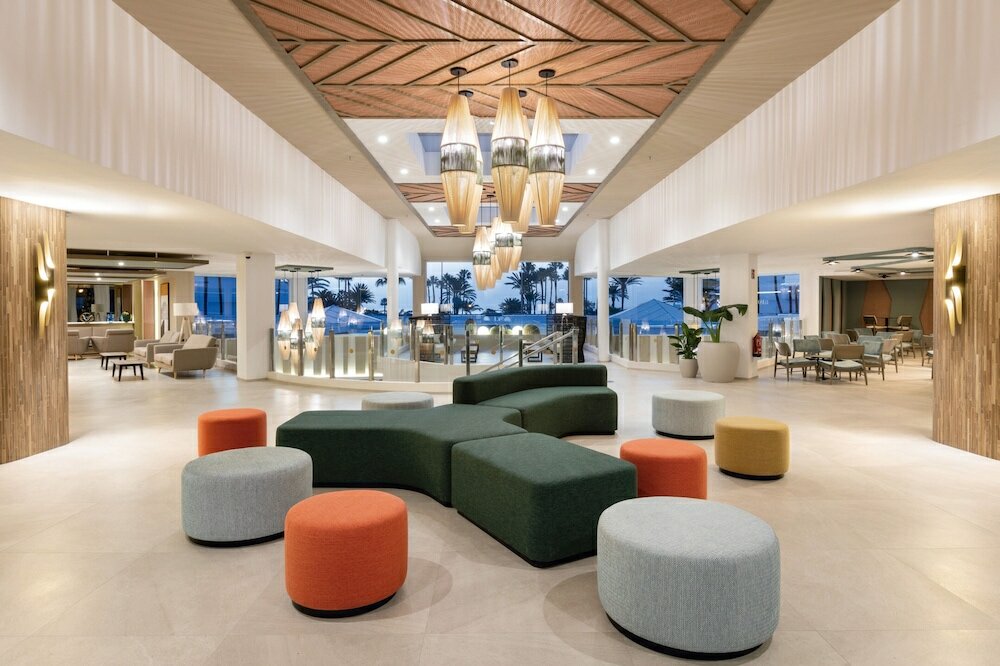 Фото Hotel Riu Paraiso Lanzarote Resort