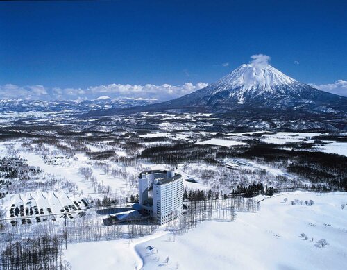 Внешний вид отеля Hilton Niseko Village в Нисэко, фото 2