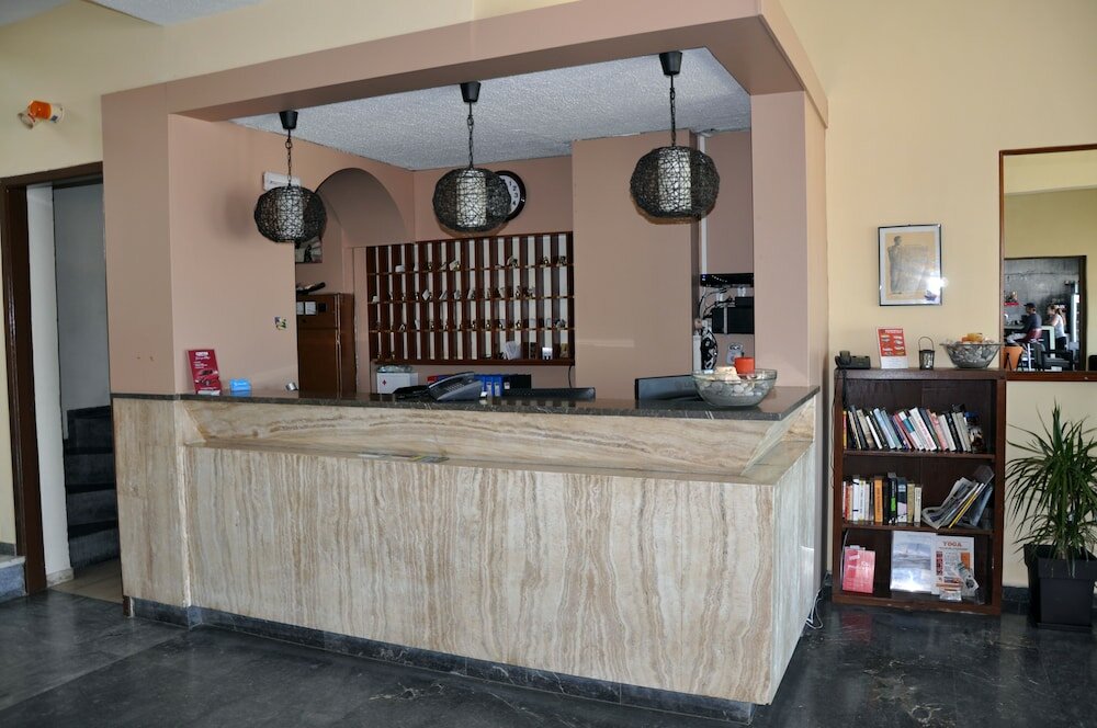 Фото Zephyros Hotel