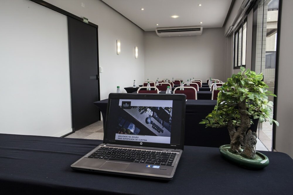 Фото Rio Hotel by Bourbon Curitiba