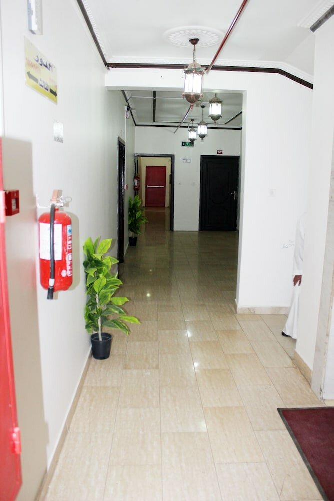 Фото Al Eairy Furnished Apartments Qassim 1