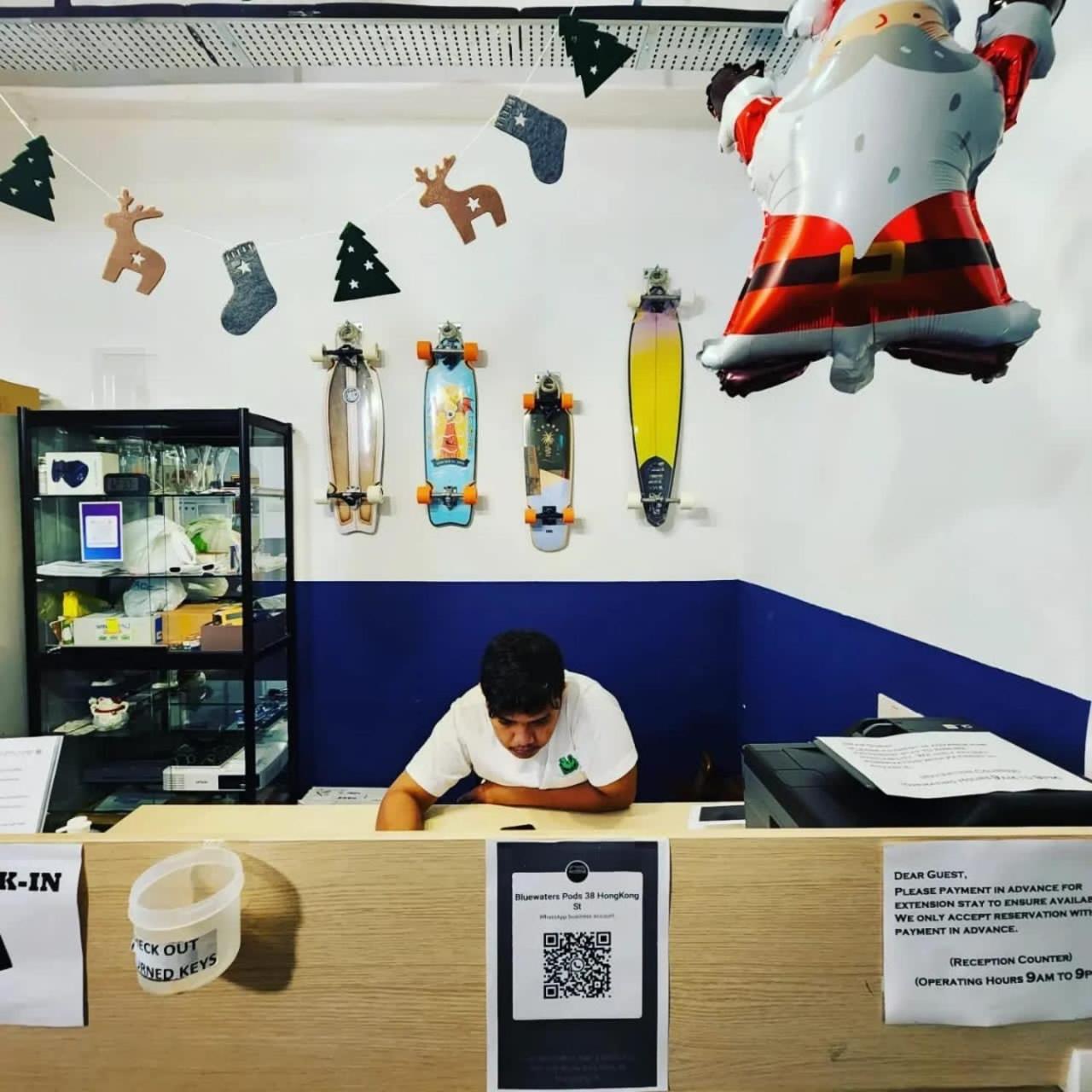 Фото Bluewaters Pods 38 Hongkong St - Hostel