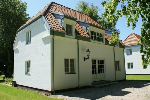 Внешний вид отеля Hvedholm Slotshotel в Хорне, фото 5