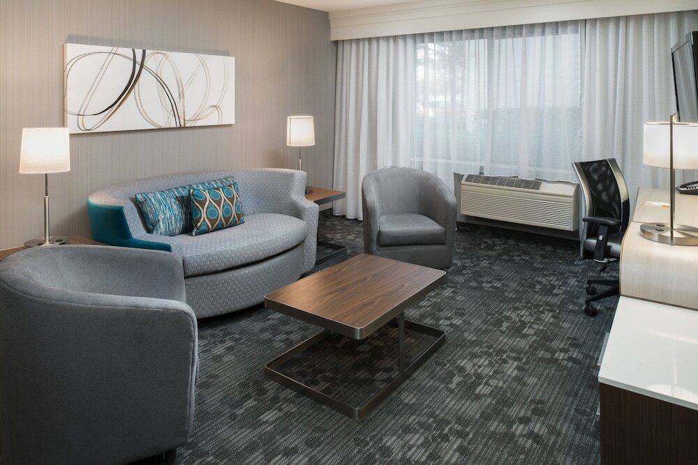 Фото Courtyard by Marriott Vacaville