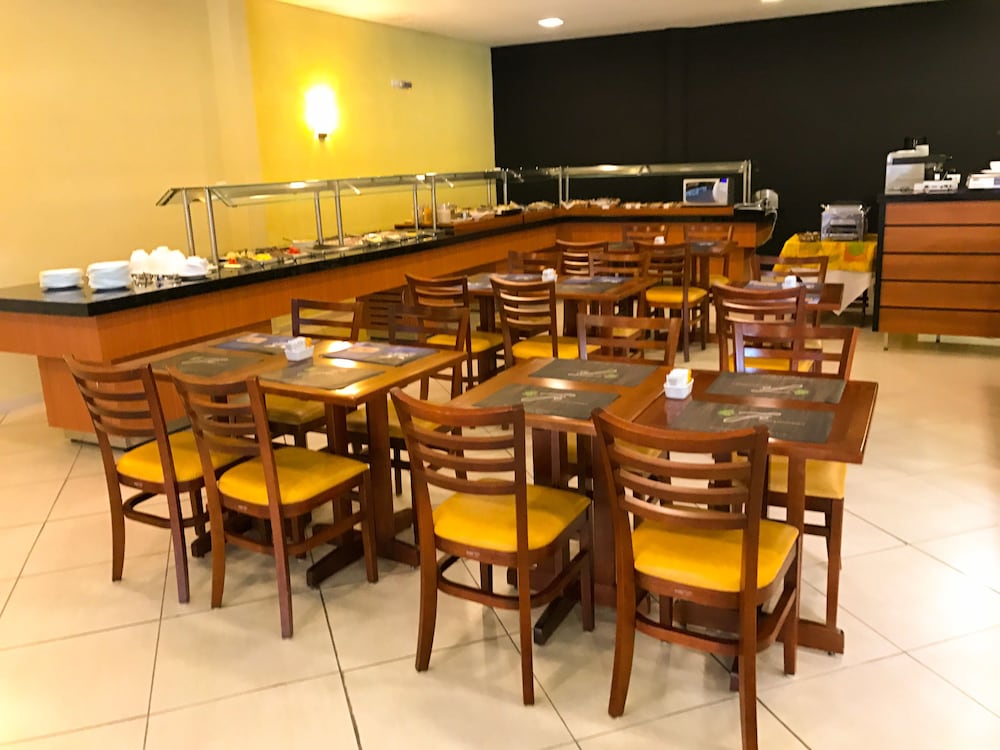 Фото Rede Andrade Mercado