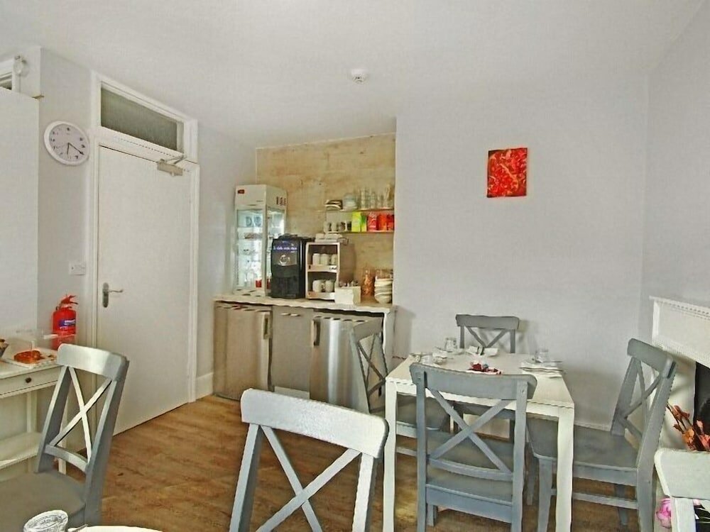 Фото Primrose Guest House