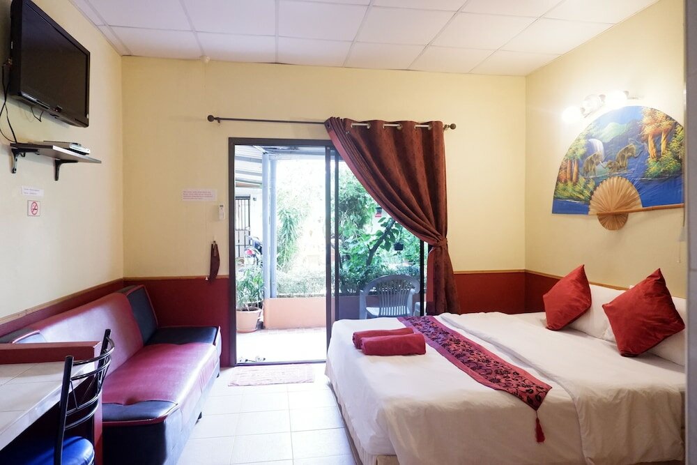 Фото Phuket Airport Overnight Hotel