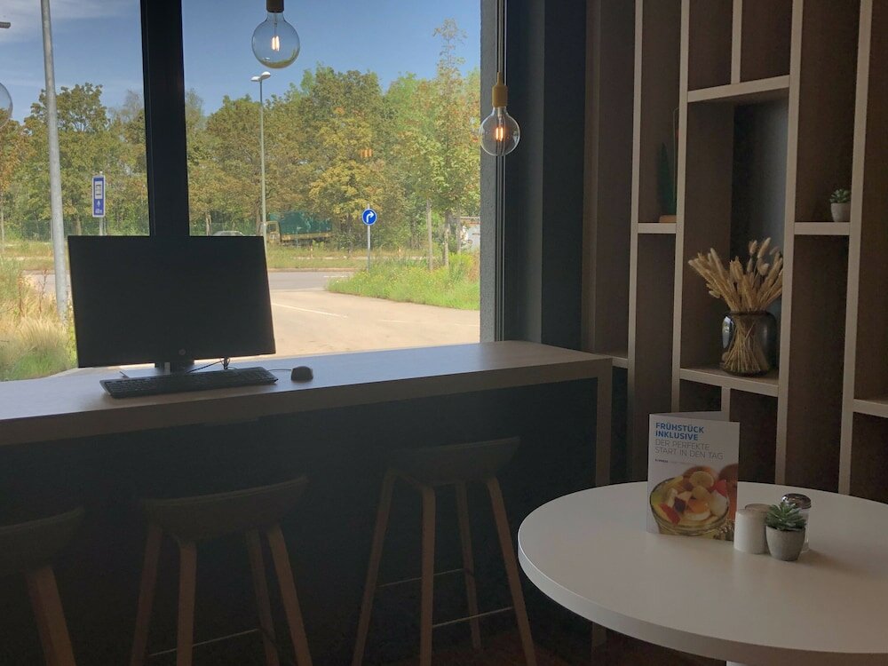 Фото Holiday Inn Express Munich - Olympiapark, an Ihg Hotel