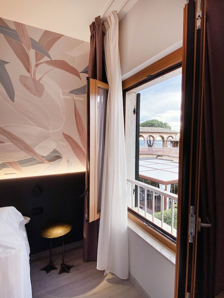 Фото Hotel Astoria