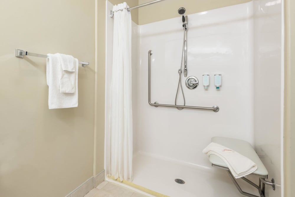 Фото Super 8 by Wyndham Windsor Ns