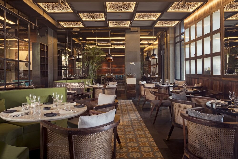 Фото Jambuluwuk Oceano Seminyak Hotel