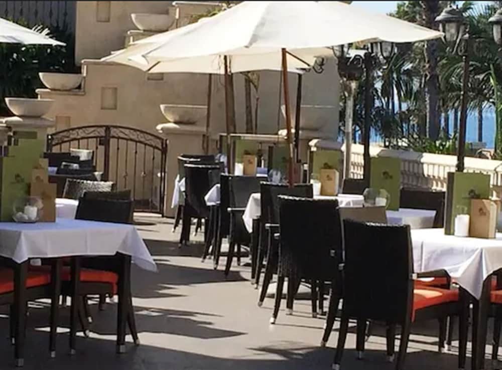 Фото Balboa Inn, On the Beach