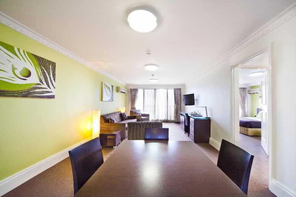 Фото Hyde Park Inn