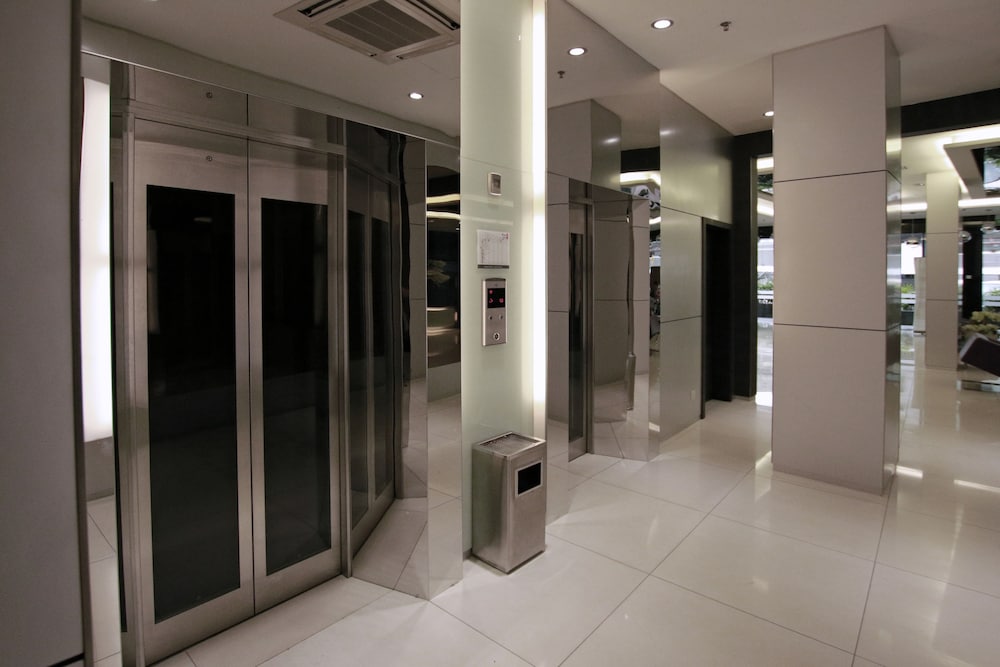 Фото Hotel 99 Pudu Kuala Lumpur