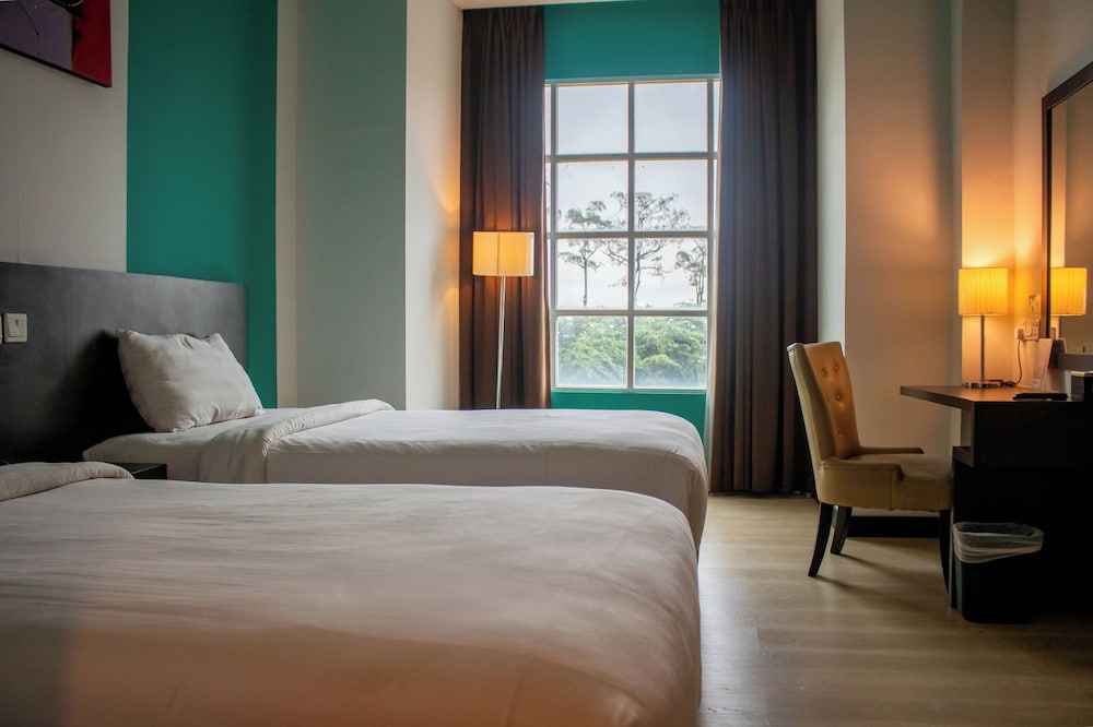 Фото King's Hotel Nagoya Batam