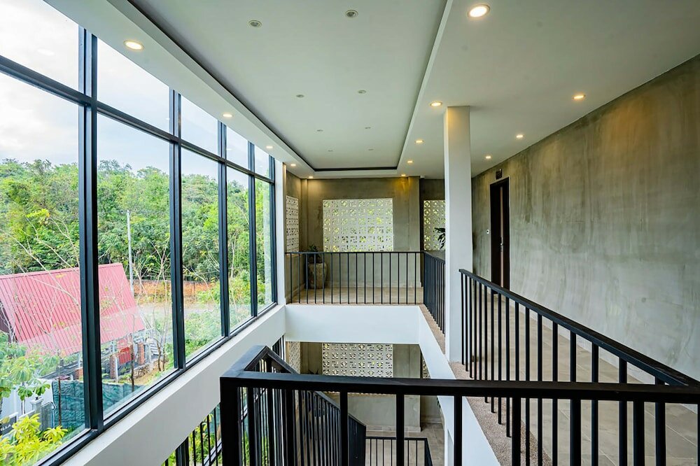 Фото Rainforest Hotel by Nsun