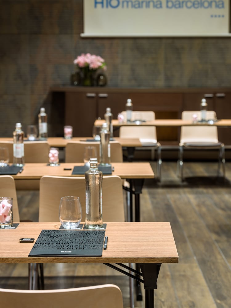 Фото H10 Marina Barcelona