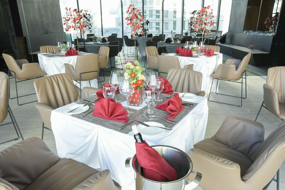 Фото Red Hotel Cubao, Quezon City