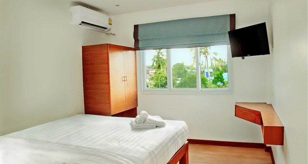 Фото Maenam Bay Resort