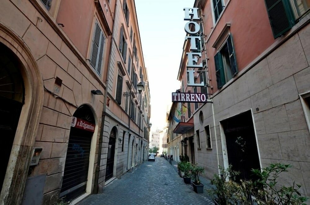 Фото Tirreno Hotel