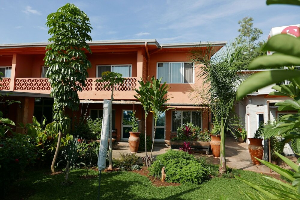 Фото отеля 1