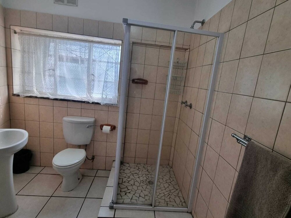 Фото Emerald Guesthouse