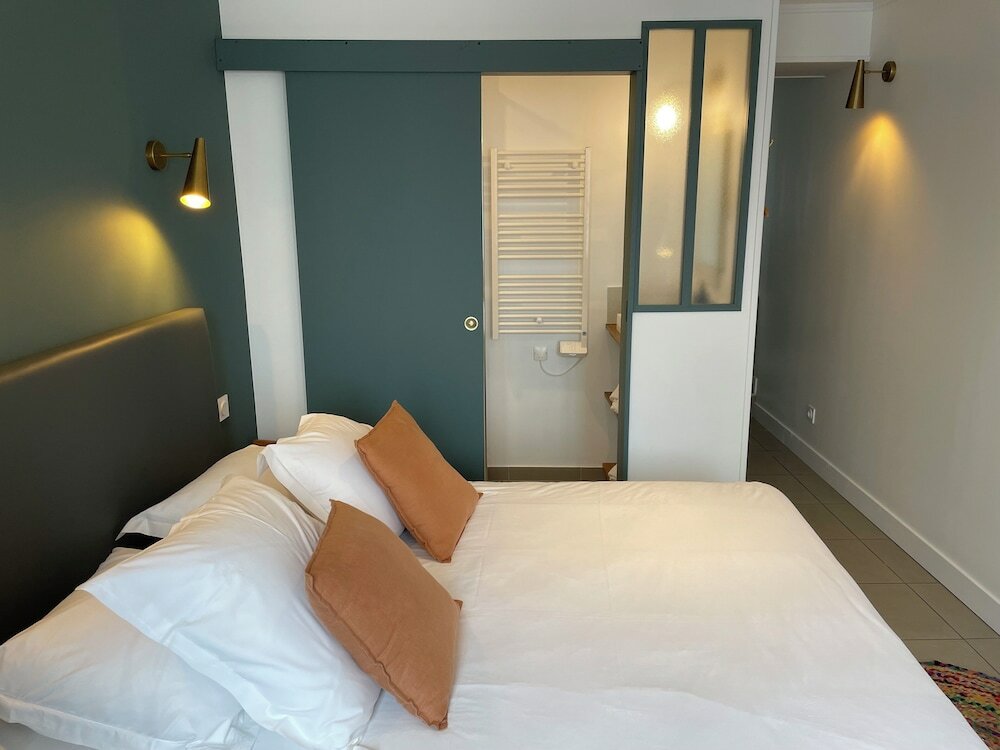 Фото Hôtel Saint-Michel