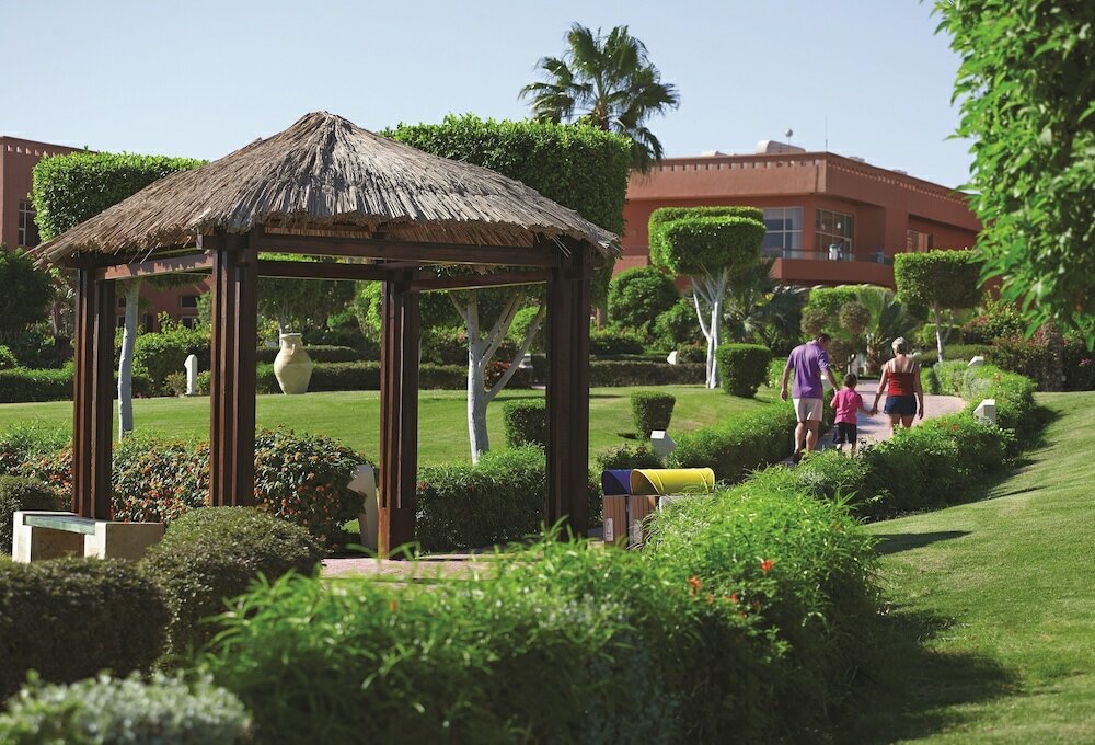 Фото Coral sea Holiday Resort & Aqua park