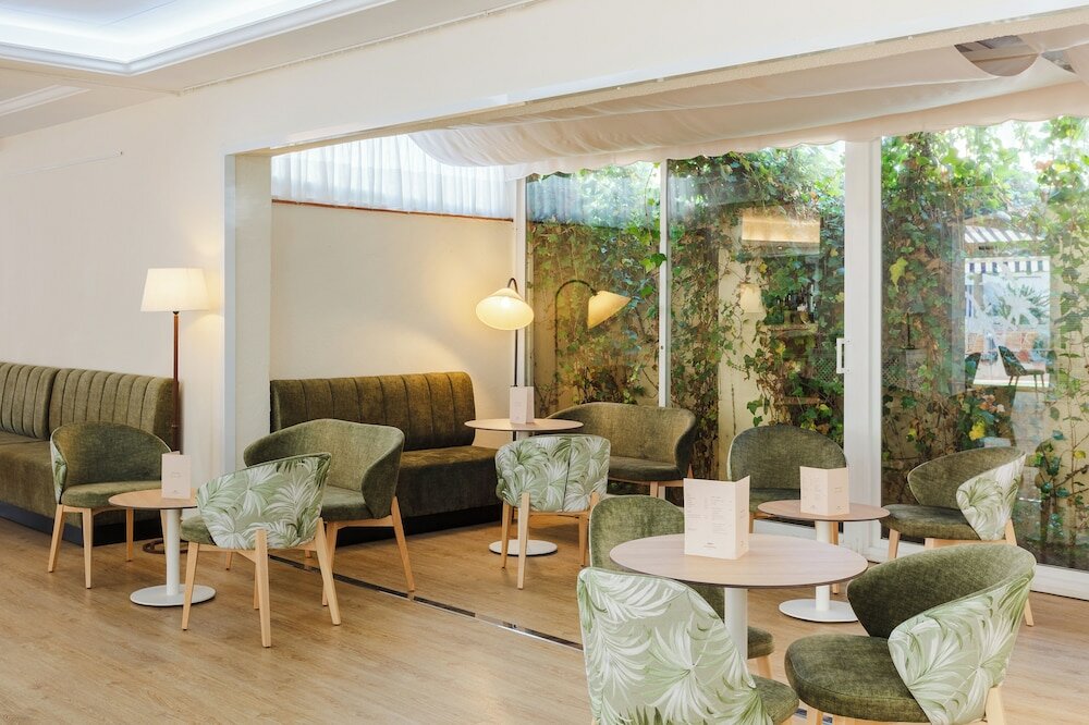 Фото DWO Les Palmeres