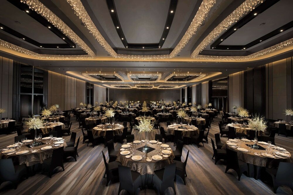 Фото Conrad Manila