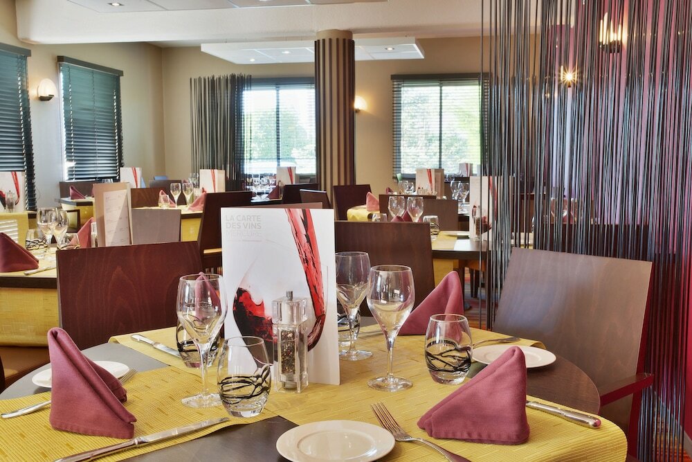 Фото Mercure Luxeuil-les-Bains Hexagone