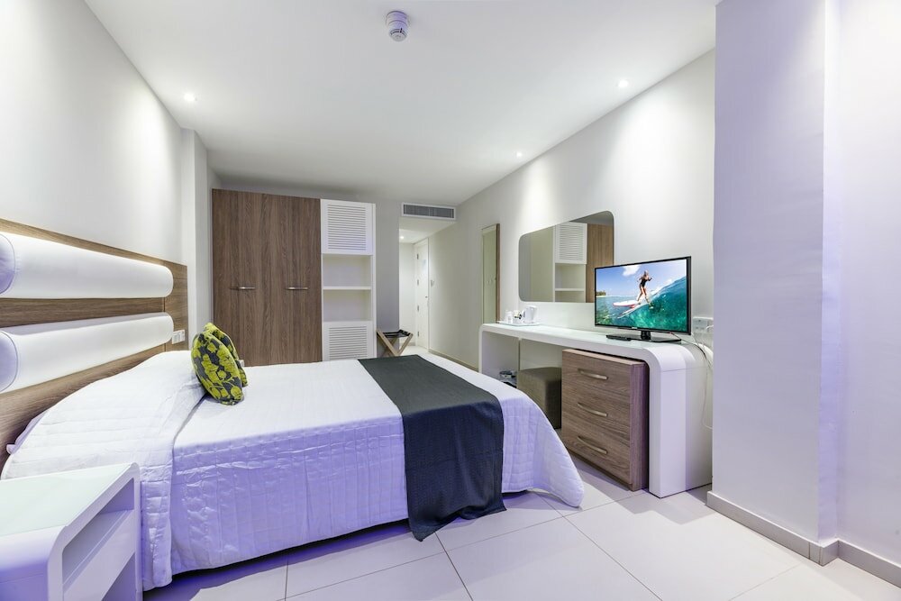 Фото Tasia Maris Sands