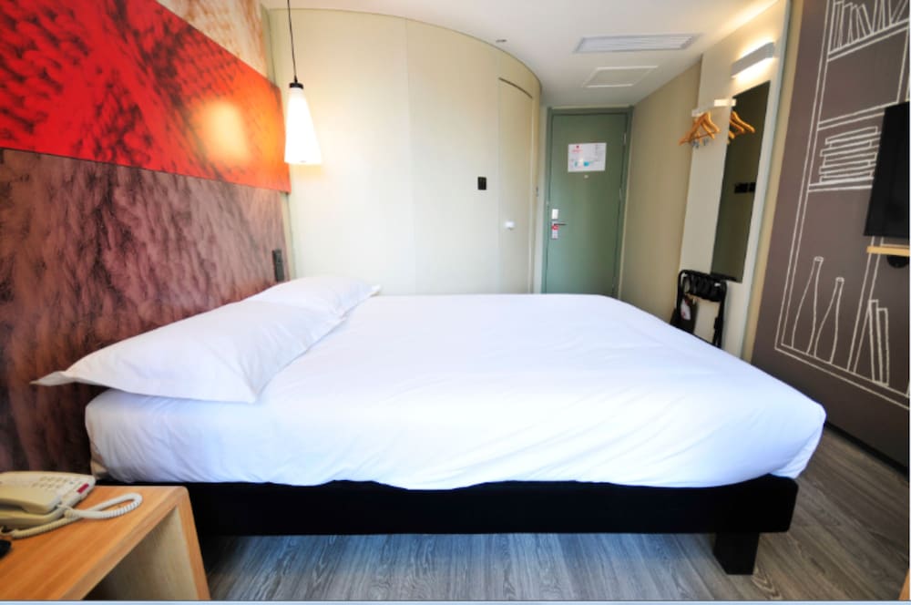 Фото Ibis Lanzhou Train Station