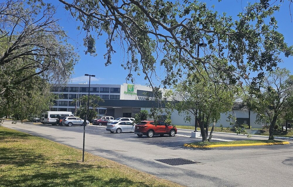 Фото Holiday Inn St Petersburg N - Clearwater, an Ihg Hotel