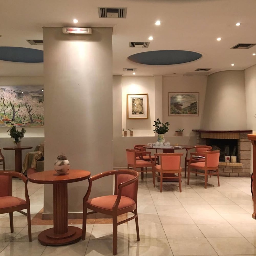 Фото Art Pythia Hotel