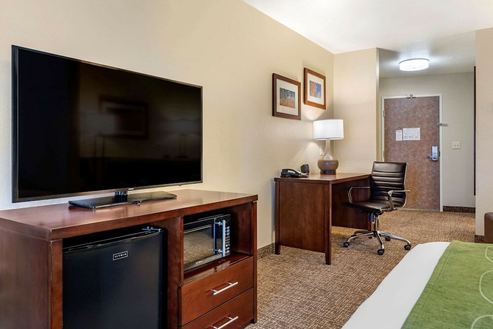 Фото Comfort Suites Fernley