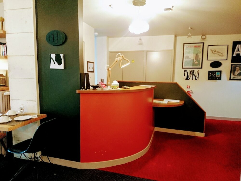 Фото Accostage Hotel