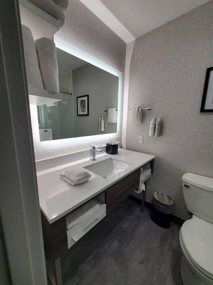 Фото Hampton Inn Olathe