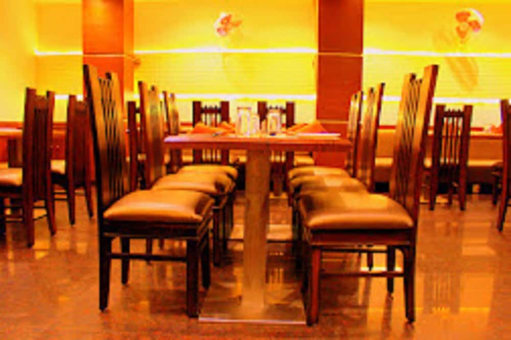 Фото Hotel Shree Narayana