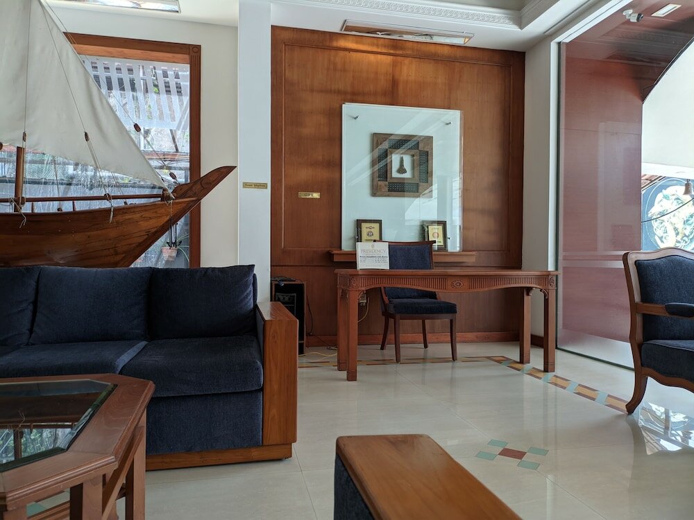 Фото Hotel Presidency