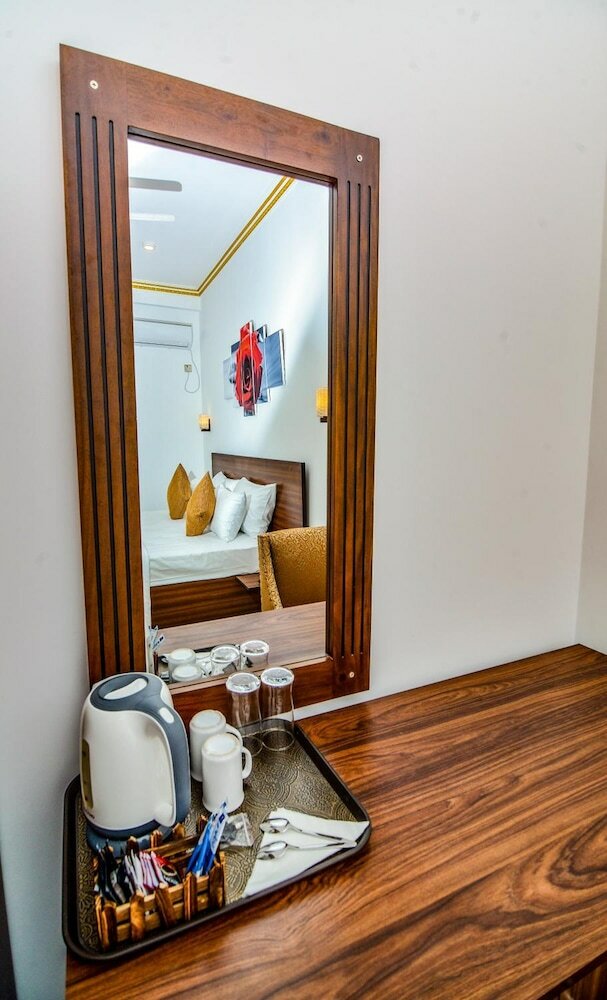 Фото Negombo New Queen's Palace