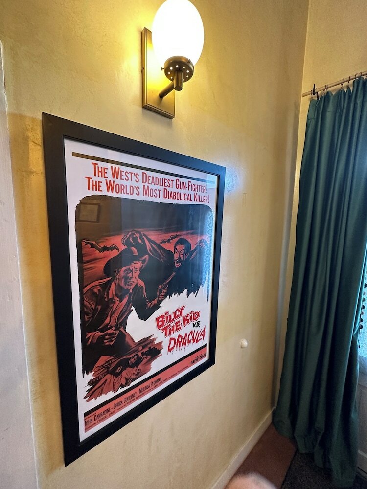 Фото Painted Lady Bed & Brew