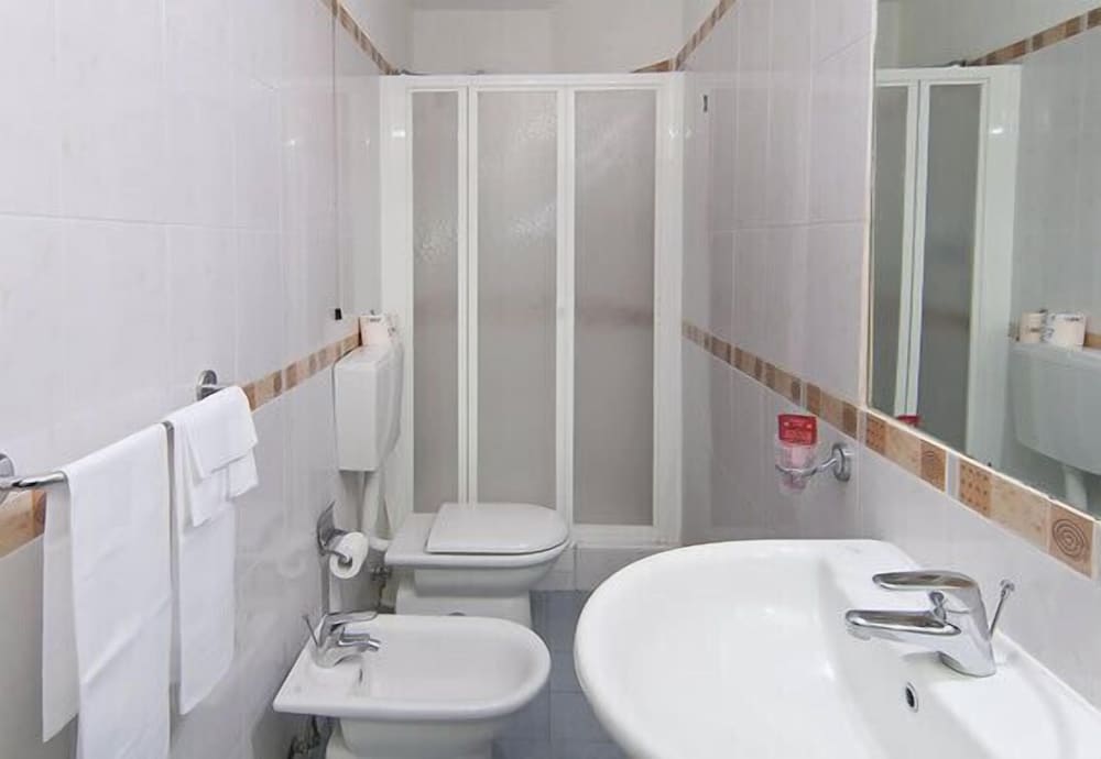 Фото Hotel Minerva Milan