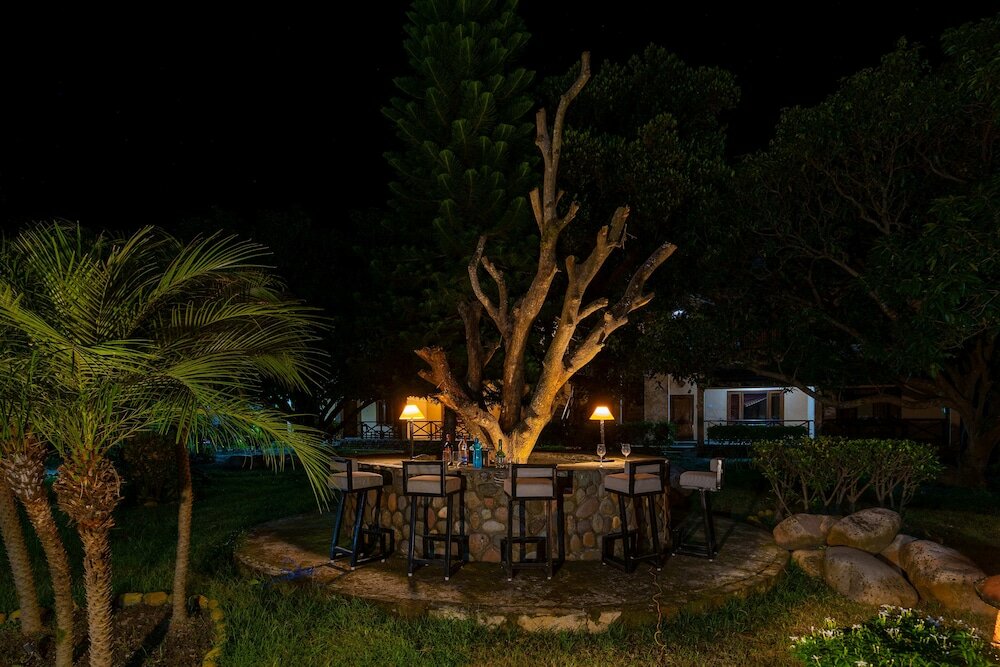 Фото Corbett Wild Resort - A River Access Property