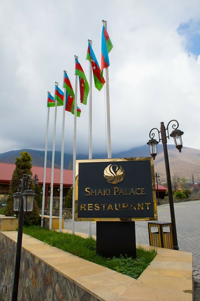 Фото Sheki Palace Hotel