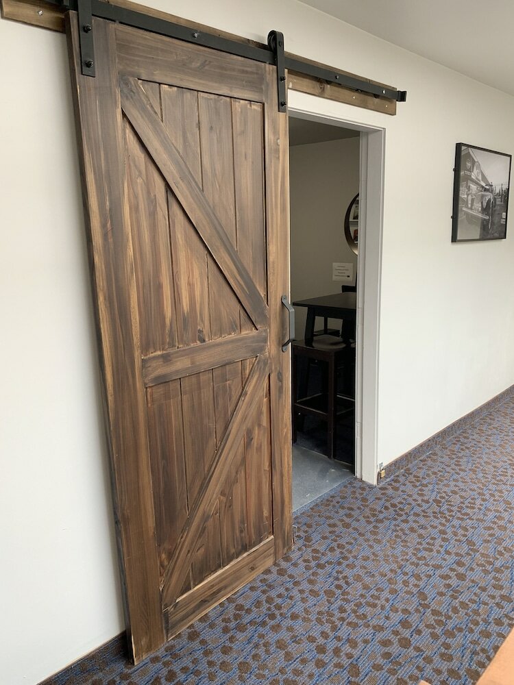 Фото Commercial Hotel