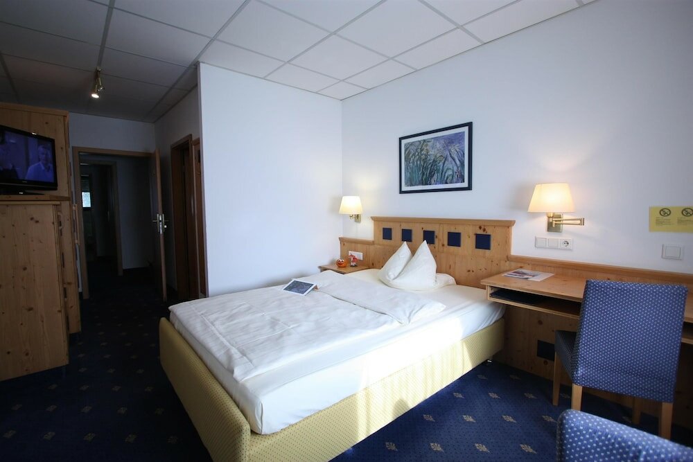 Фото Hotel zum Loewen