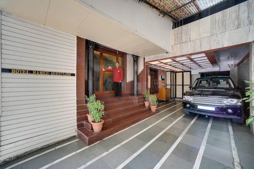Фото Ramee Guestline Hotel Khar