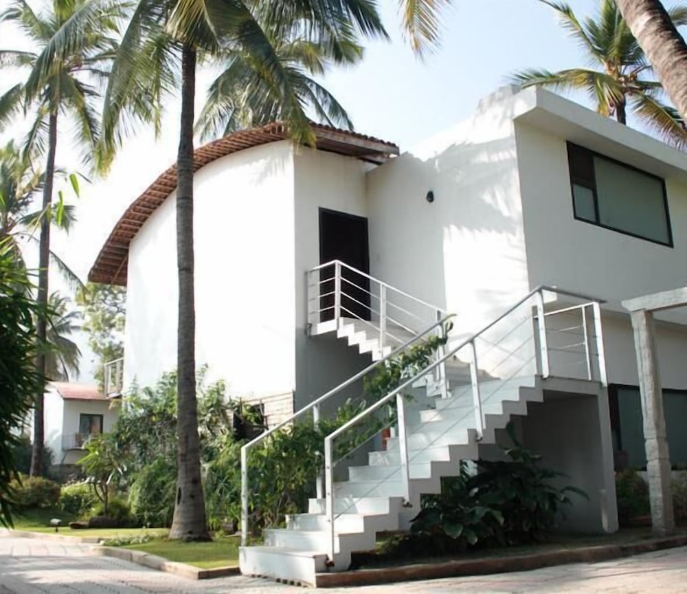 Фото The Windflower Resorts and SPA